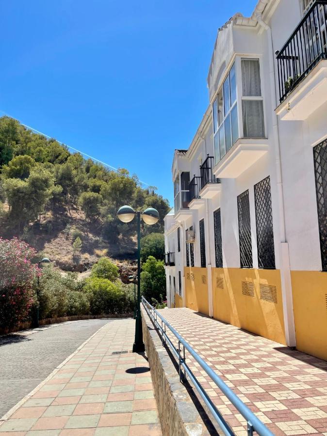 Apartment Moderno En Centro-malaga Con Balcon Malaga