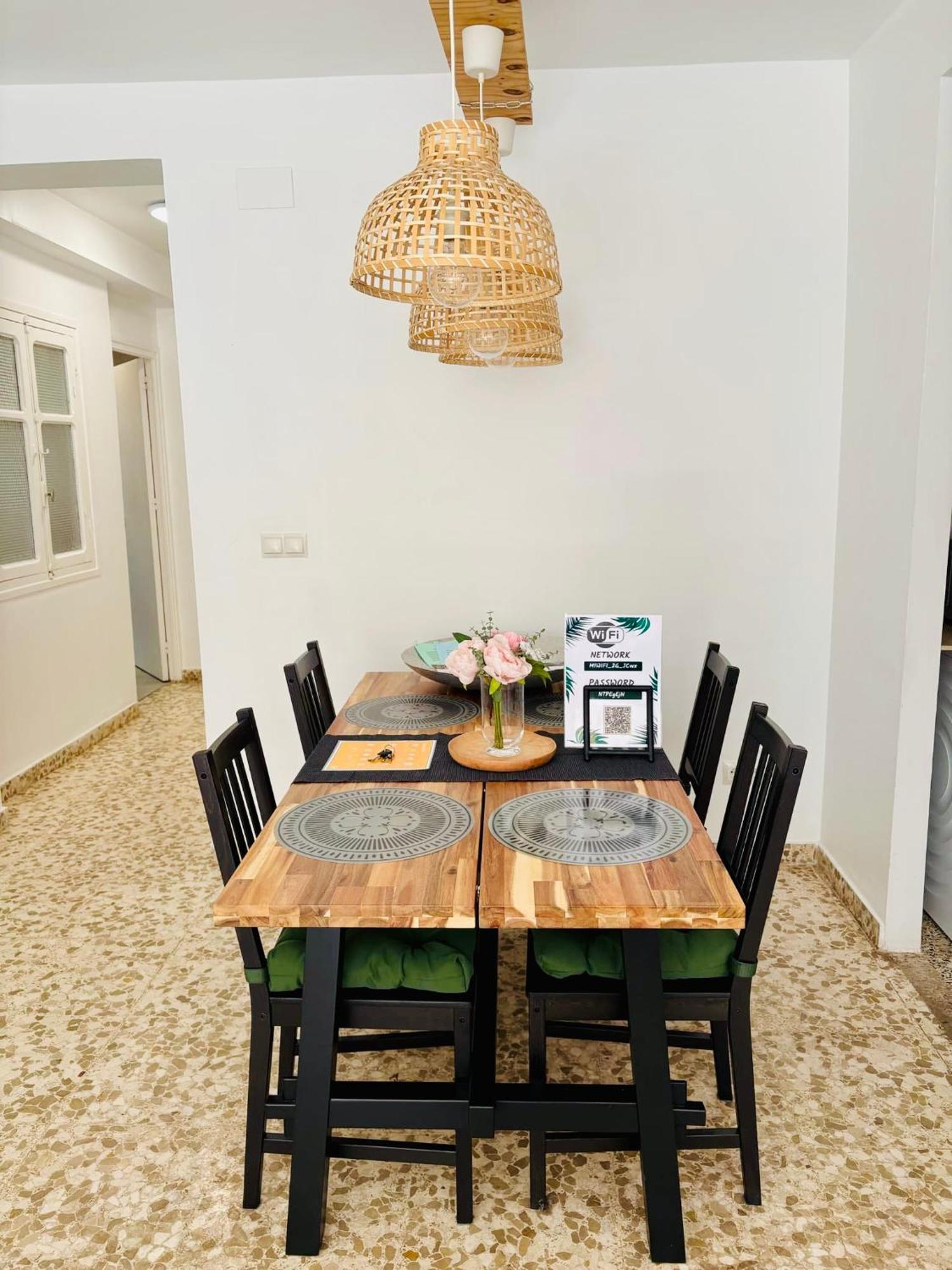 Moderno En Centro-malaga Con Balcon * Malaga